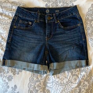 SO MIDI Jean Shorts